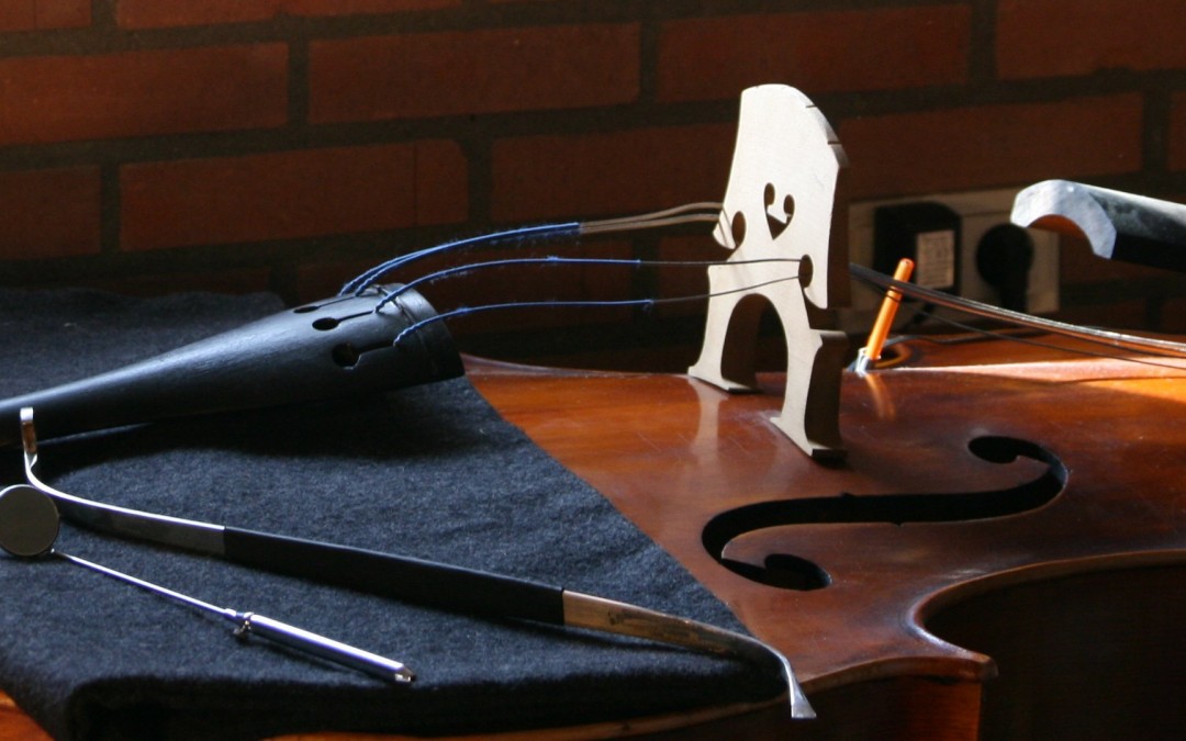 Contrabas stapel plaatsen