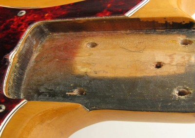 Basgitaar neckpocket frezen