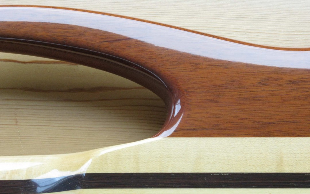 Basgitaar Lakken